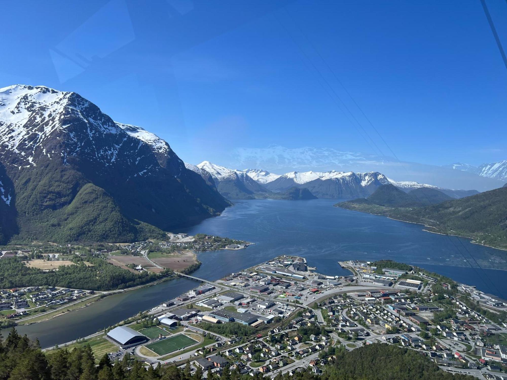 Andalsnes Gustehouse Apartment Exterior photo